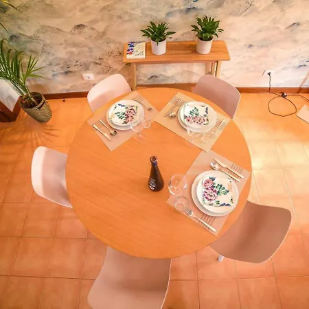 Villa Agradable Y Familiar, Con Piscina 