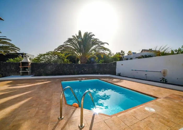 Villa Agradable Y Familiar, Con Piscina 