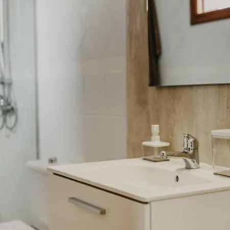 Agradable Y Familiar Con Piscina Casa Inima *