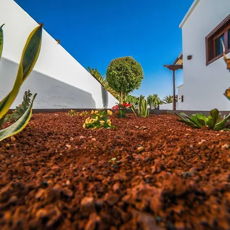 Agradable Y Familiar Con Piscina Casa Inima * Playa Blanca (Lanzarote)