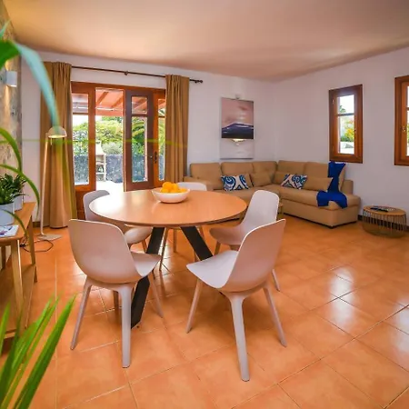 Agradable Y Familiar Con Piscina Casa Inima *
