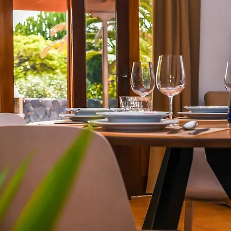 Agradable Y Familiar Con Piscina Casa Inima Villa