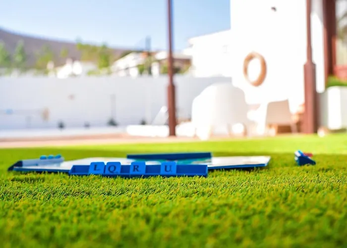 Agradable Y Familiar, Con Piscina 