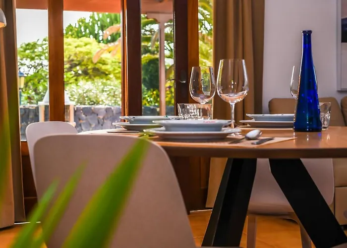 Agradable Y Familiar, Con Piscina 